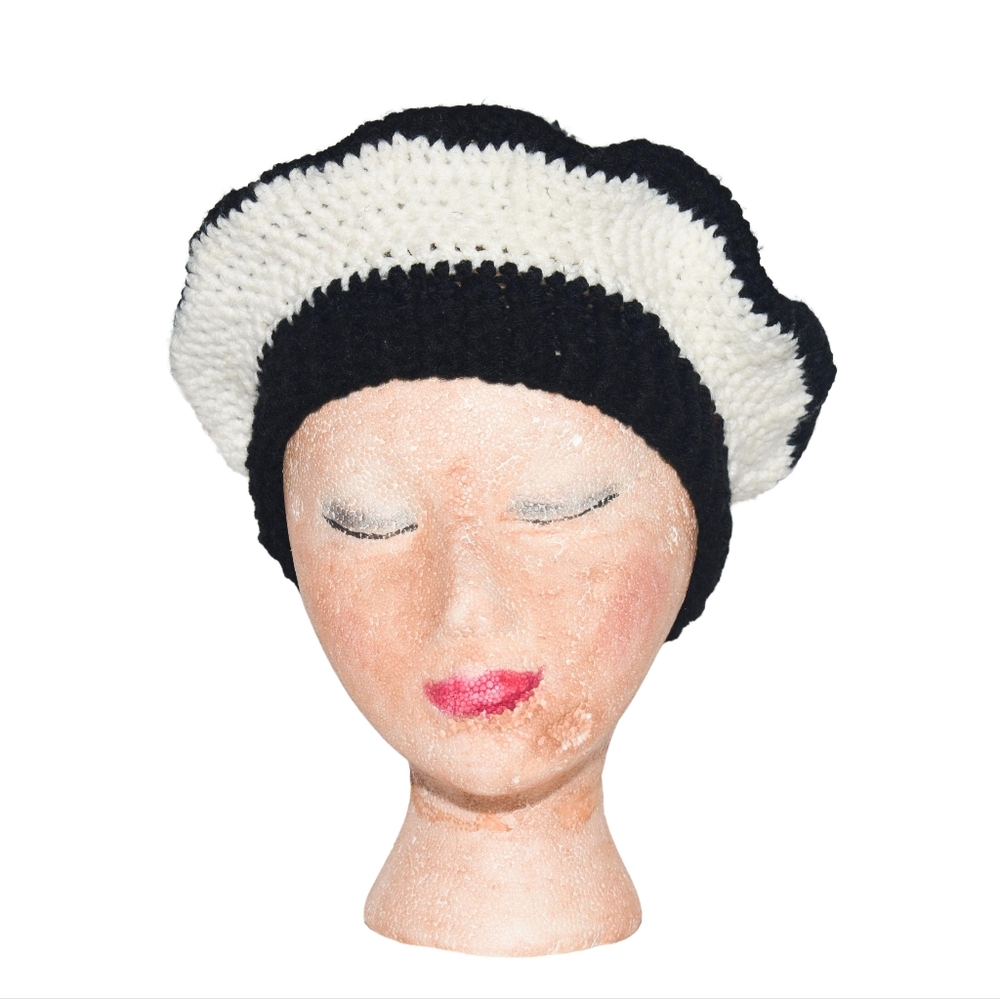 Designer Knit Pom-Pom Black and White Beret